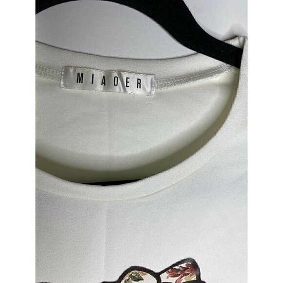 Miaoer Top Size Small NO TAG Women's Hello Kitty Art Is... Printed Shirt Floral - Picture 3 of 4